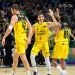 La Laguna Tenerife 'asalta' el Carpena con una exhibición coral (21)