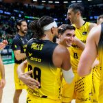 La Laguna Tenerife 'asalta' el Carpena con una exhibición coral (23)