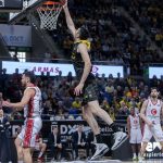 Otra exhibición colectiva para festejar la 15ª alegría liguera (4)