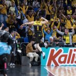 Otra exhibición colectiva para festejar la 15ª alegría liguera (7)