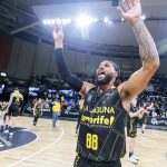 Otra exhibición colectiva para festejar la 15ª alegría liguera (15)