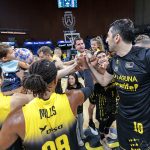 Otra exhibición colectiva para festejar la 15ª alegría liguera (12)