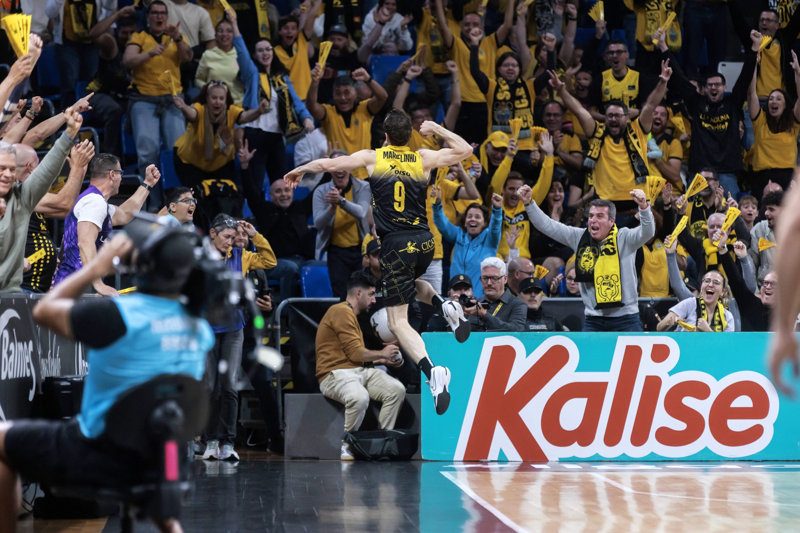 Ir a la noticia Un EQUIPO de fantasía