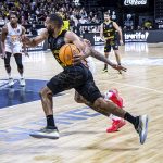 La Laguna Tenerife 'golpea' primero (11)