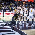 La Laguna Tenerife 'golpea' primero (12)