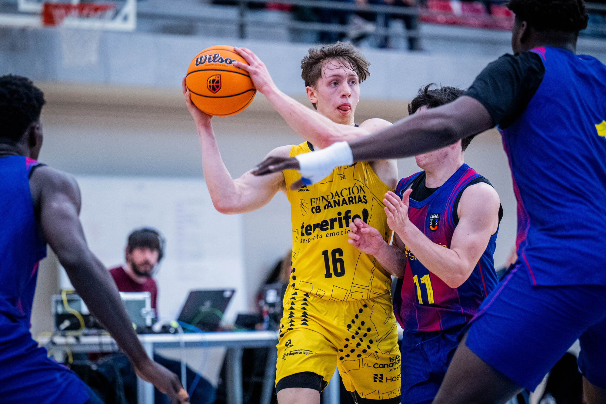 Imagen de El filial acaricia la sorpresa en la pista del Barça