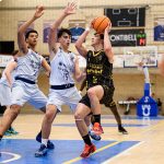 El U22 suma una victoria vital ante el Joventut Badalona (8)