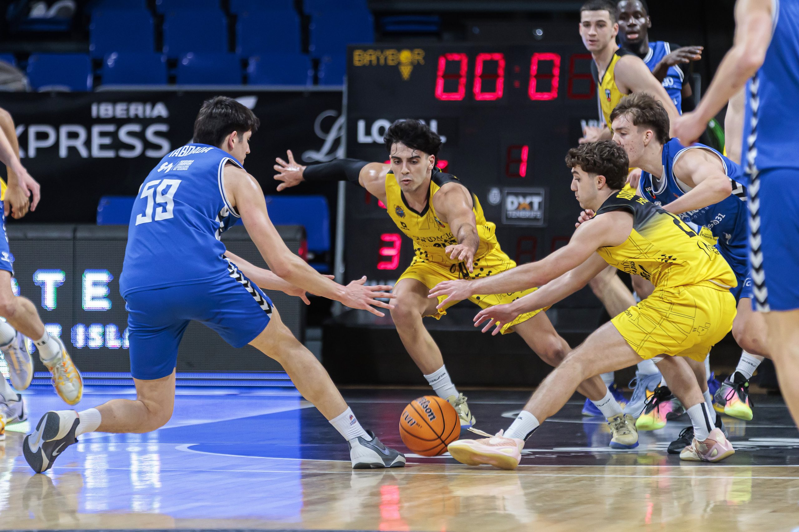 El U22 quiere prolongar su sueño ante el anfitrión de la F6