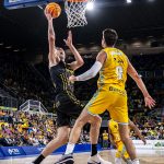 Derrota en el derbi (13)