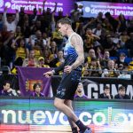 Cae con honor (2)