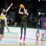 Derrota cruel en la prórroga (7)