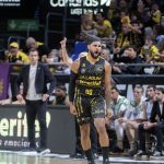 Derrota cruel en la prórroga (9)