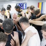 La Laguna Tenerife 'asalta' el Movistar Arena en una noche histórica (19)