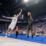 La Laguna Tenerife 'asalta' el Movistar Arena en una noche histórica (7)