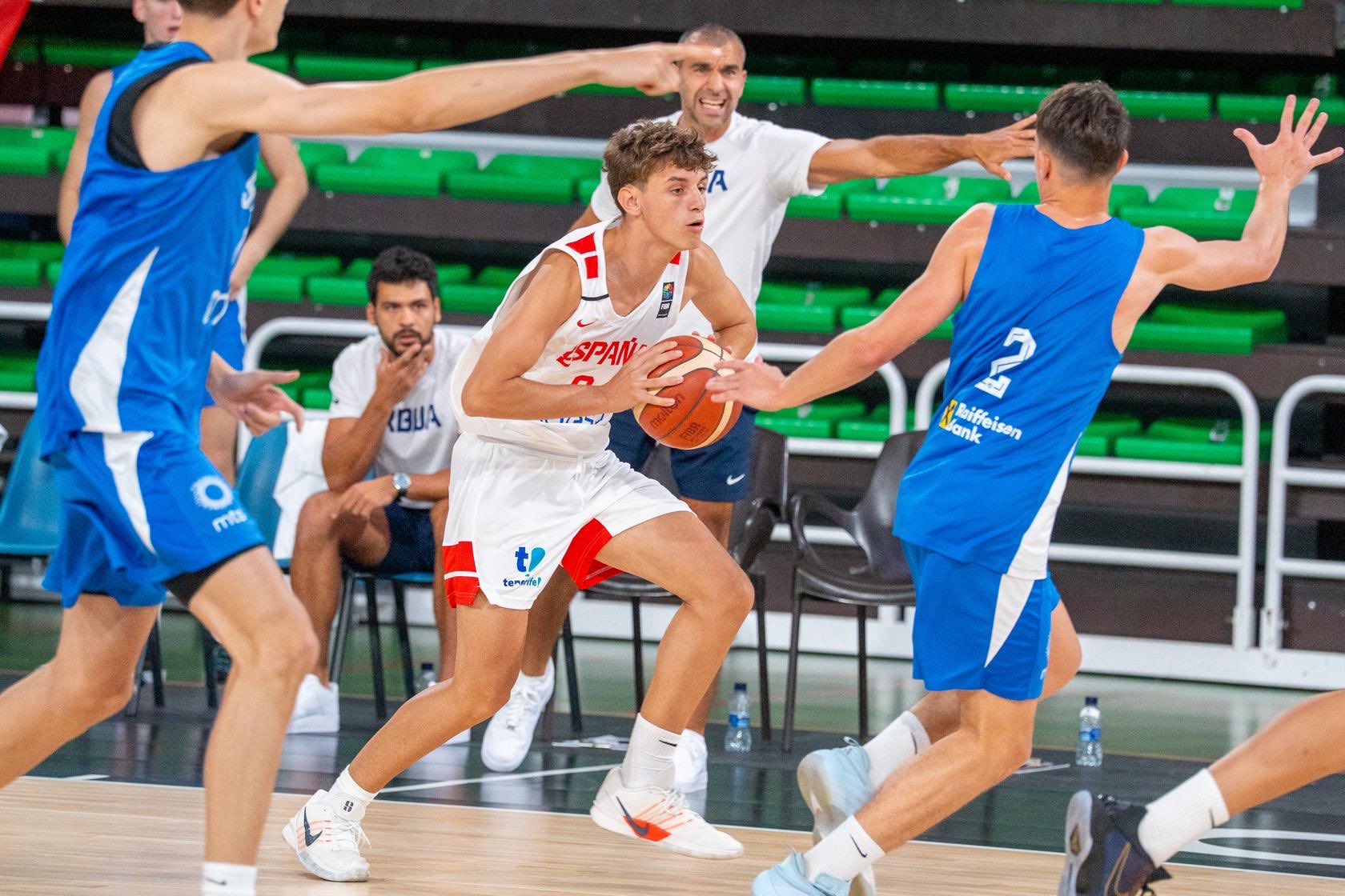 España U16 se lleva el Torneo de Cáceres con la participación de Diego Díaz
