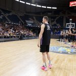 Afición y equipo se funden en una tarde especial (11)