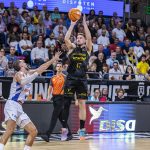 La Laguna Tenerife 'tumba' al líder Baskonia con un gran último cuarto (4)
