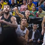 La Laguna Tenerife 'tumba' al líder Baskonia con un gran último cuarto (9)