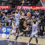 La Laguna Tenerife 'tumba' al líder Baskonia con un gran último cuarto (14)