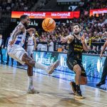 La Laguna Tenerife 'tumba' al líder Baskonia con un gran último cuarto (15)