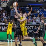 Coraje y defensa para sumar la primera (8)