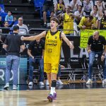 Coraje y defensa para sumar la primera (23)