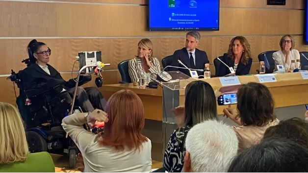 Raquel Estúñiga en el acto 'Vivir Europa con ELA' en la sede del Parlamento Europeo en Madrid,