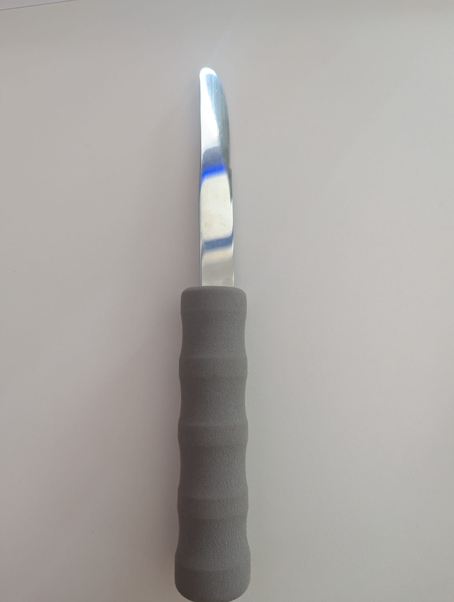 Cuchillo mango ligero ergonómico espuma