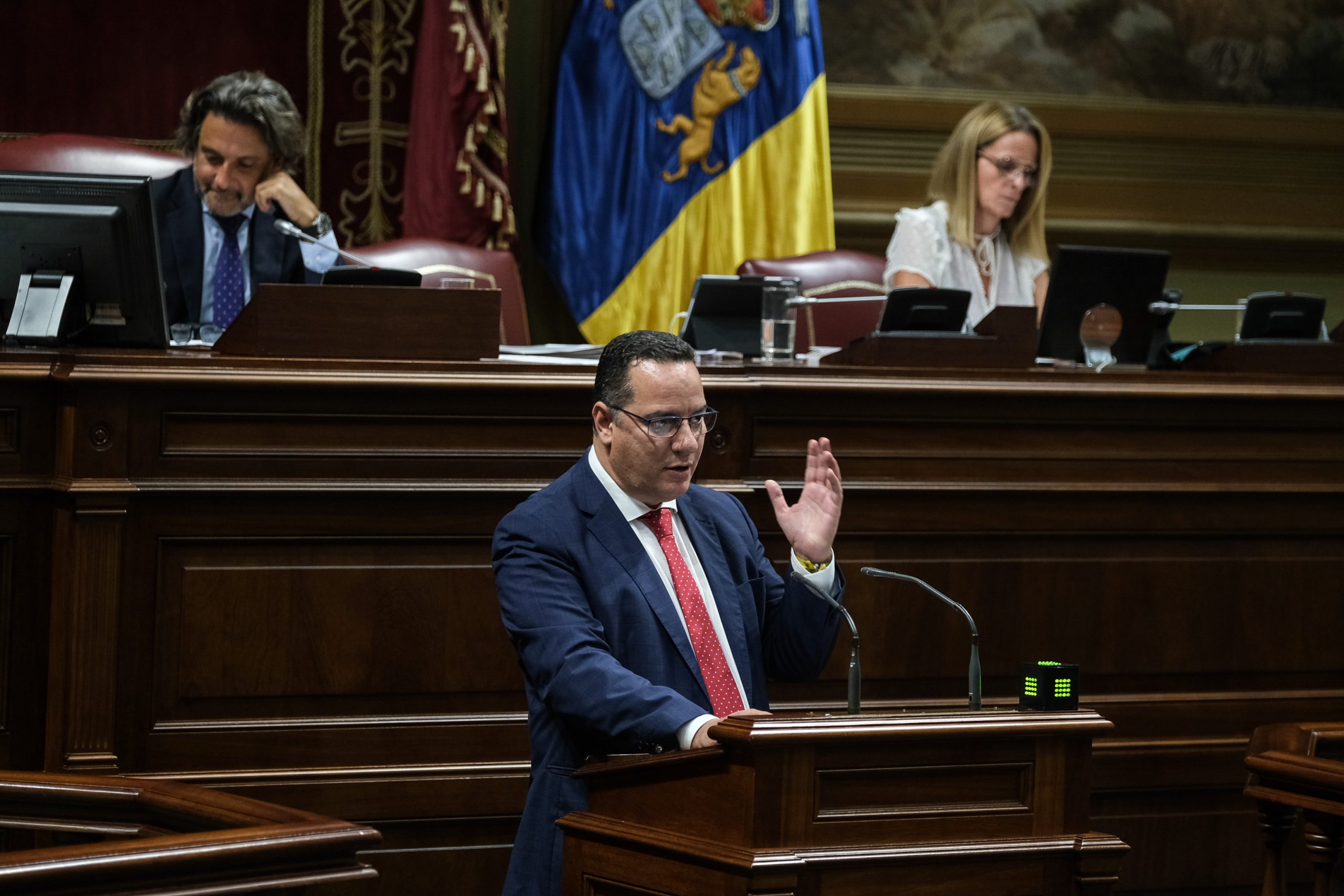 Imagen PortavozAdjuntoPoliSuarez-scaled-1.jpg