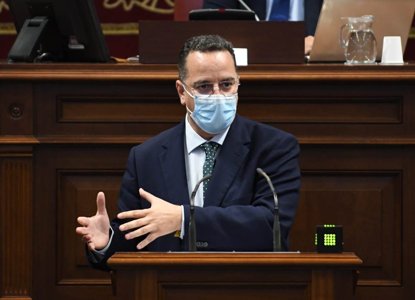 Imagen PoliWeb.jpg
