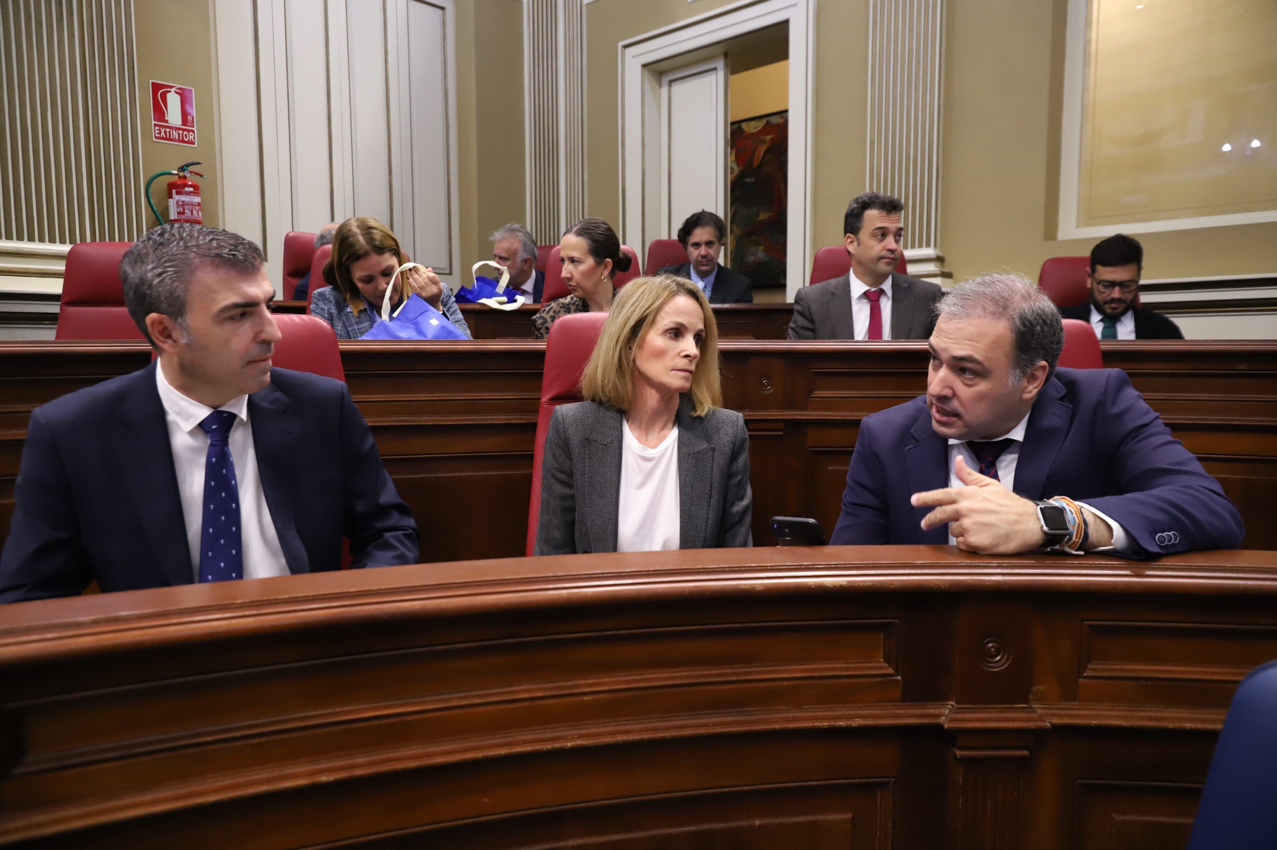 Imagen DiputadosGrupoPopular-scaled-1.jpg