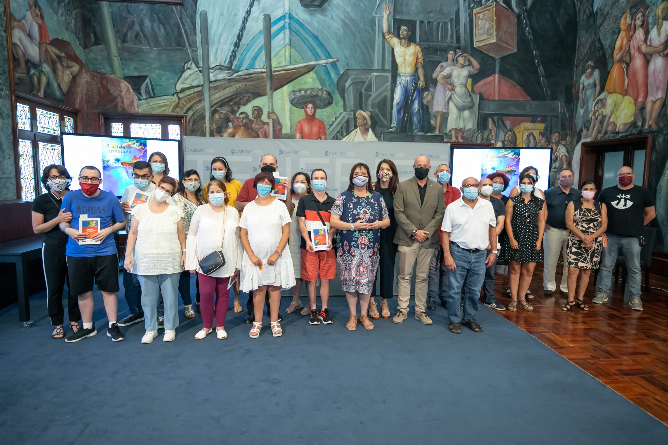 Giroarte Poemario Foto en el Cabildo